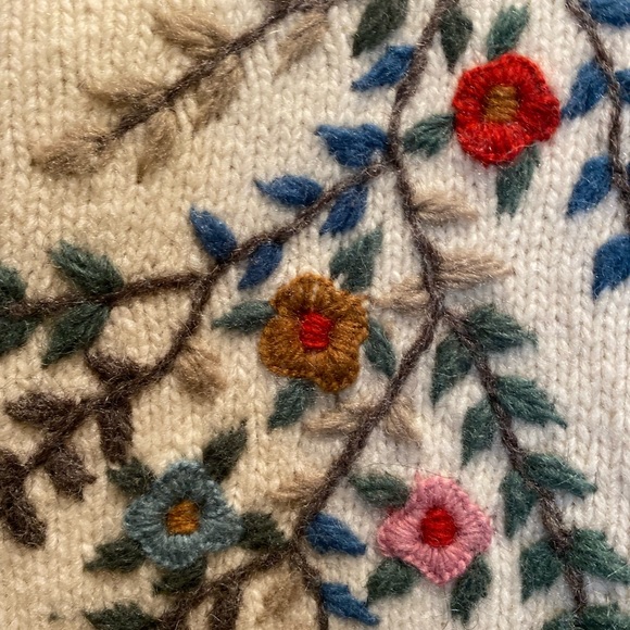 Vtg handmade chunky knit cardigan sweater fair isle flower M/L grannicore winter - Picture 6 of 13